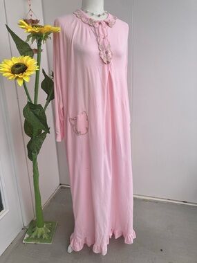 Vintage 60s 70s Pastel Pink Long Sleeve Maxi Nightgown with Gold Trim As Is